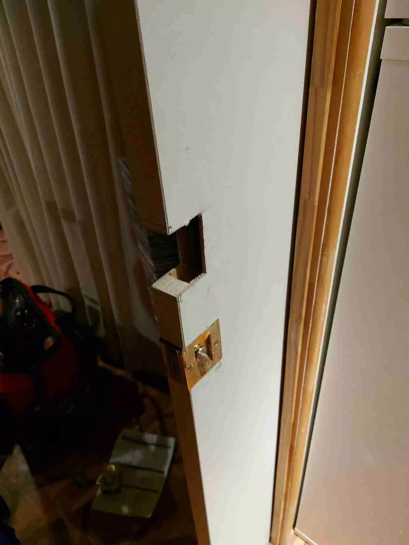 Pocket door before the lock installation