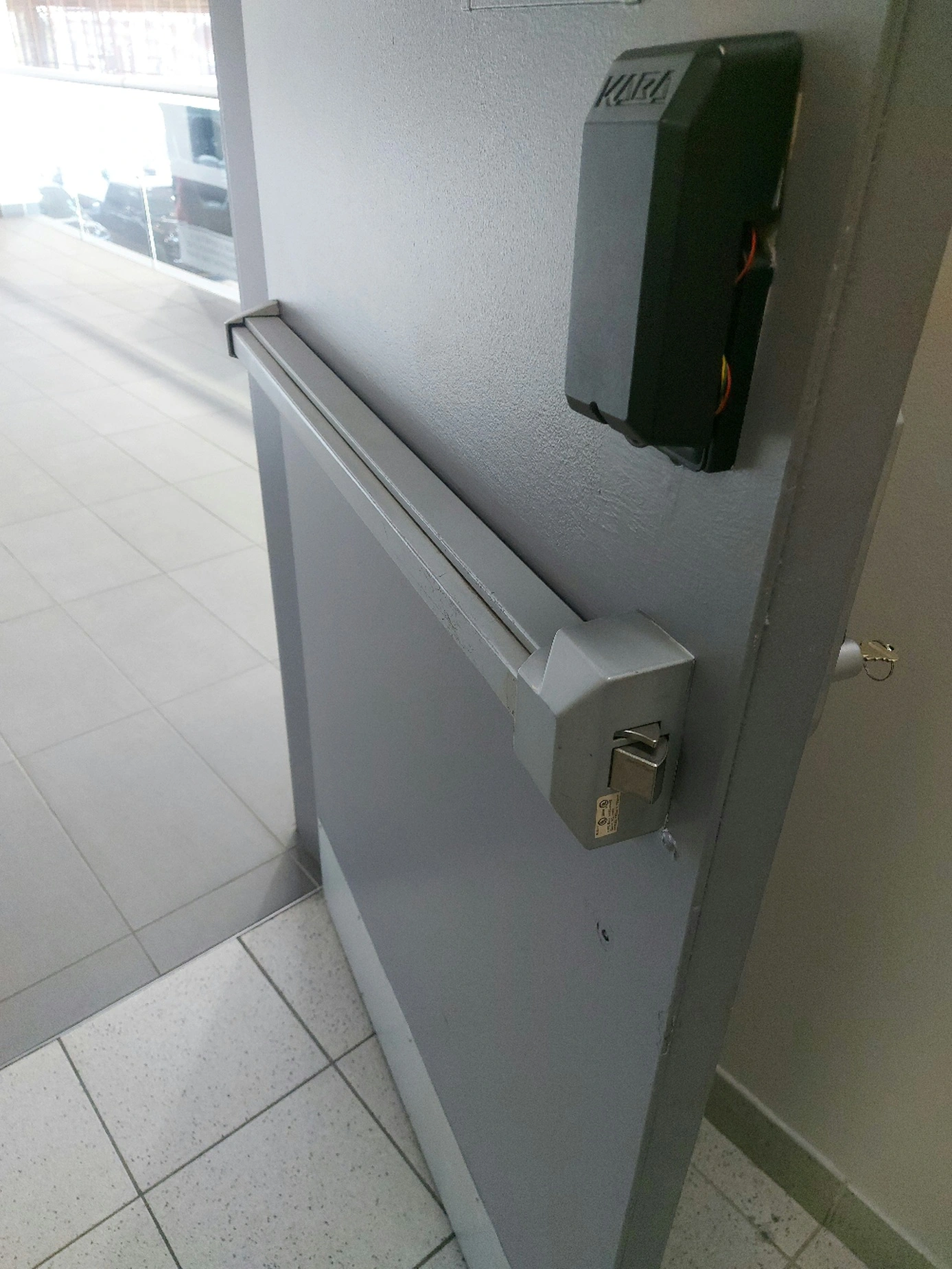 E-Plex 5700 exit device lock repair